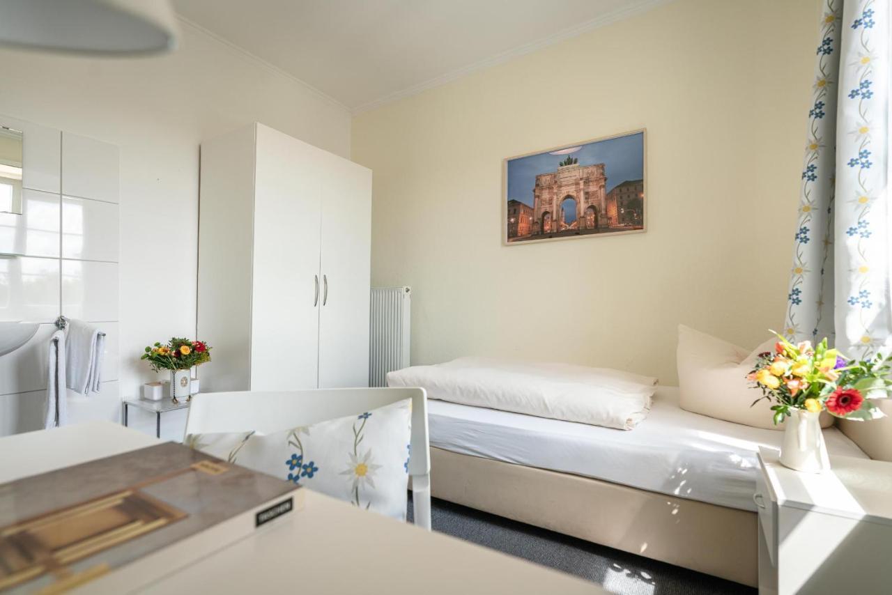 Hotel-Pension Am Siegestor München Kültér fotó