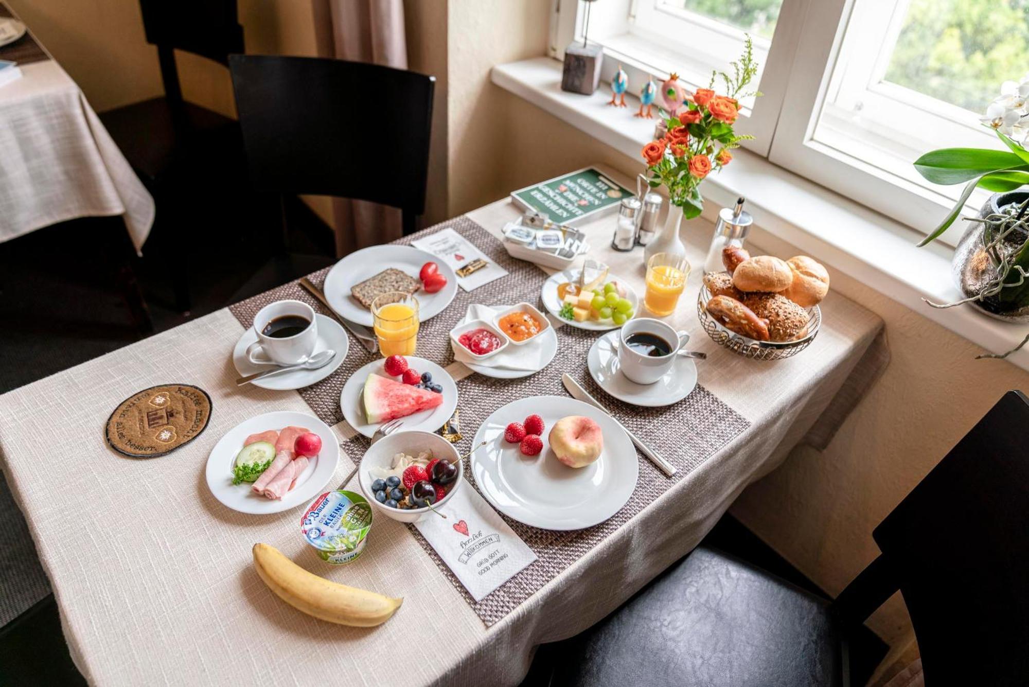 Hotel-Pension Am Siegestor München Kültér fotó