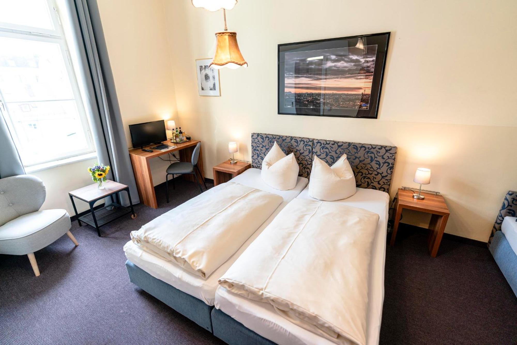 Hotel-Pension Am Siegestor München Kültér fotó